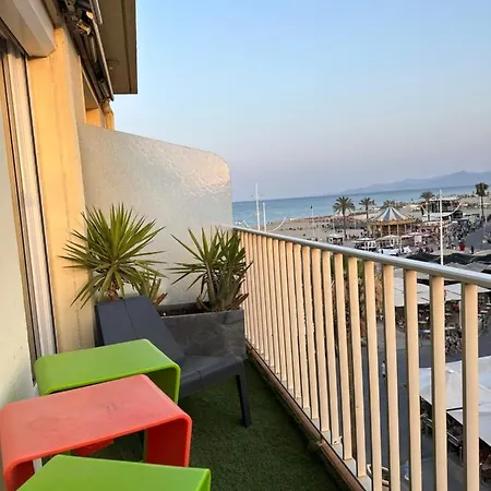 Magnifique Vue Mer F2 45 M2 Climatise Avec Balcon *