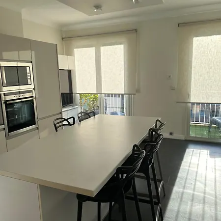 Daire Magnifique Vue Mer F2 45 M2 Climatise Avec Balcon *