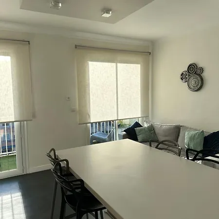 Magnifique Vue Mer F2 45 M2 Climatise Avec Balcon
