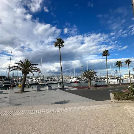 Magnifique Vue Mer F2 45 M2 Climatise Avec Balcon *